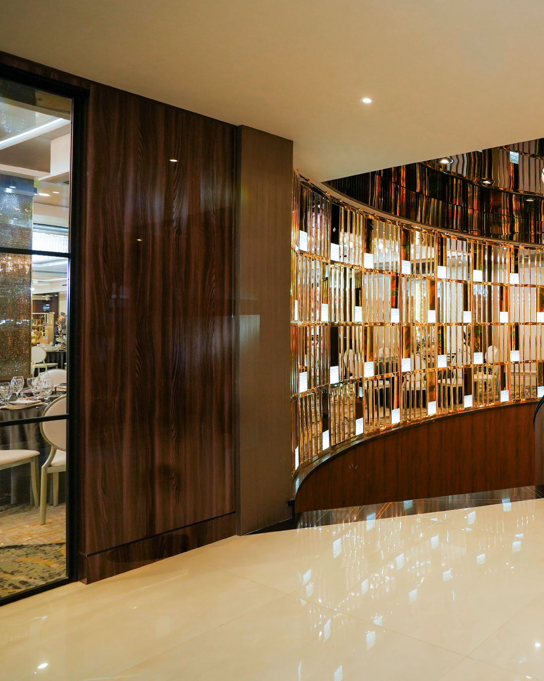 Reflections-Hallmark-Ballroom-Mobile-Gallery-14_01