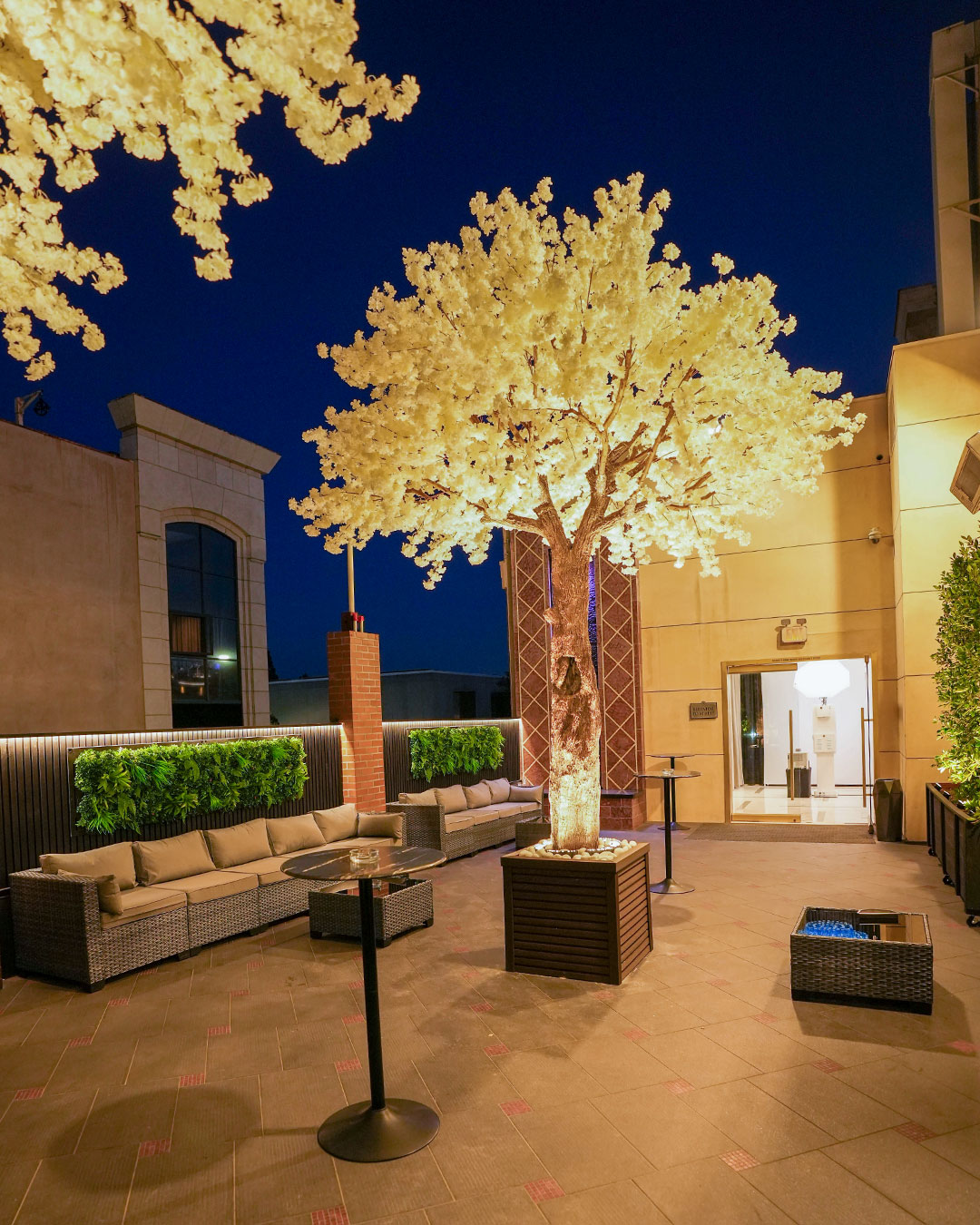 Reflections-Hallmark-Ballroom-Mobile-Gallery-17