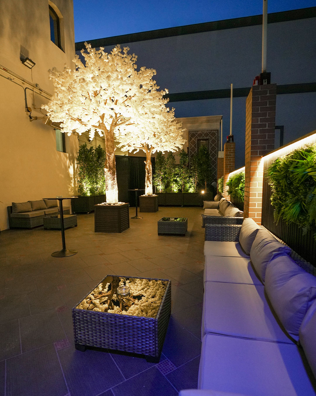 Reflections-Hallmark-Ballroom-Mobile-Gallery-18